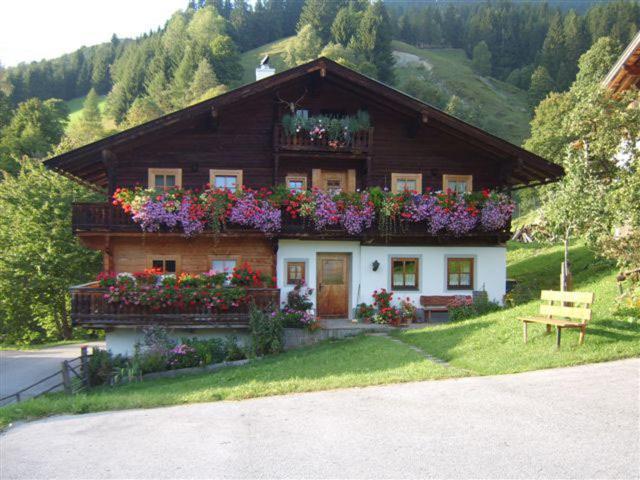 Ferienhaus Grubhof ザールバッハ・ヒンターグレム エクステリア 写真
