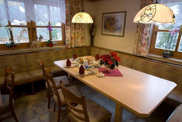 Ferienhaus Grubhof ザールバッハ・ヒンターグレム エクステリア 写真